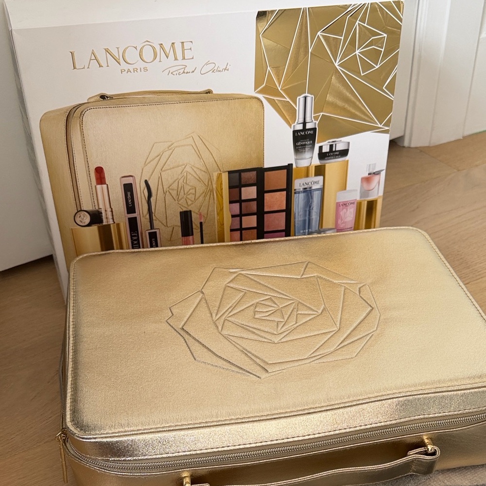 Lancôme Metallic Gold Rose Embossed Makeup Train Case